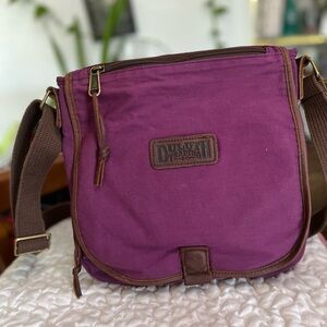 Duluth Trading Company travel messenger/crossbody unisex